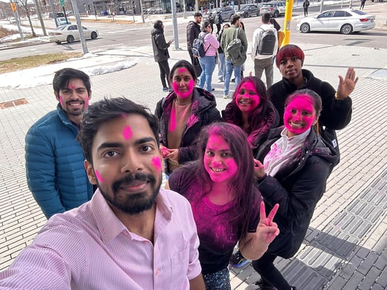 holi