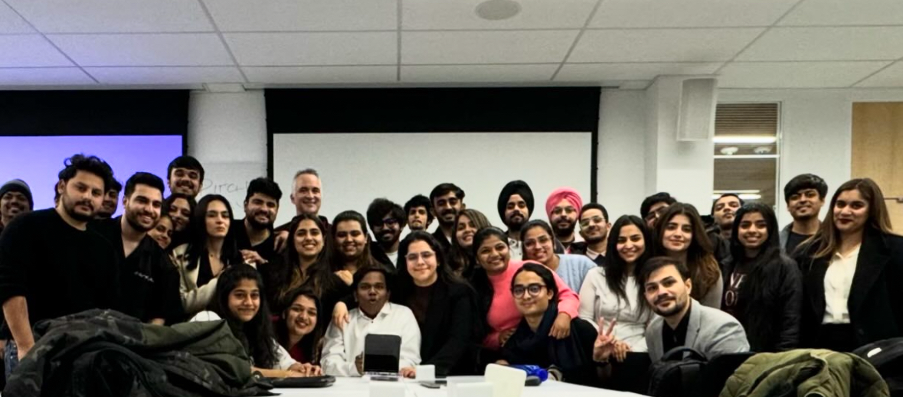 A group picture after the last presentation